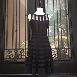 SOLD! White House black market dress